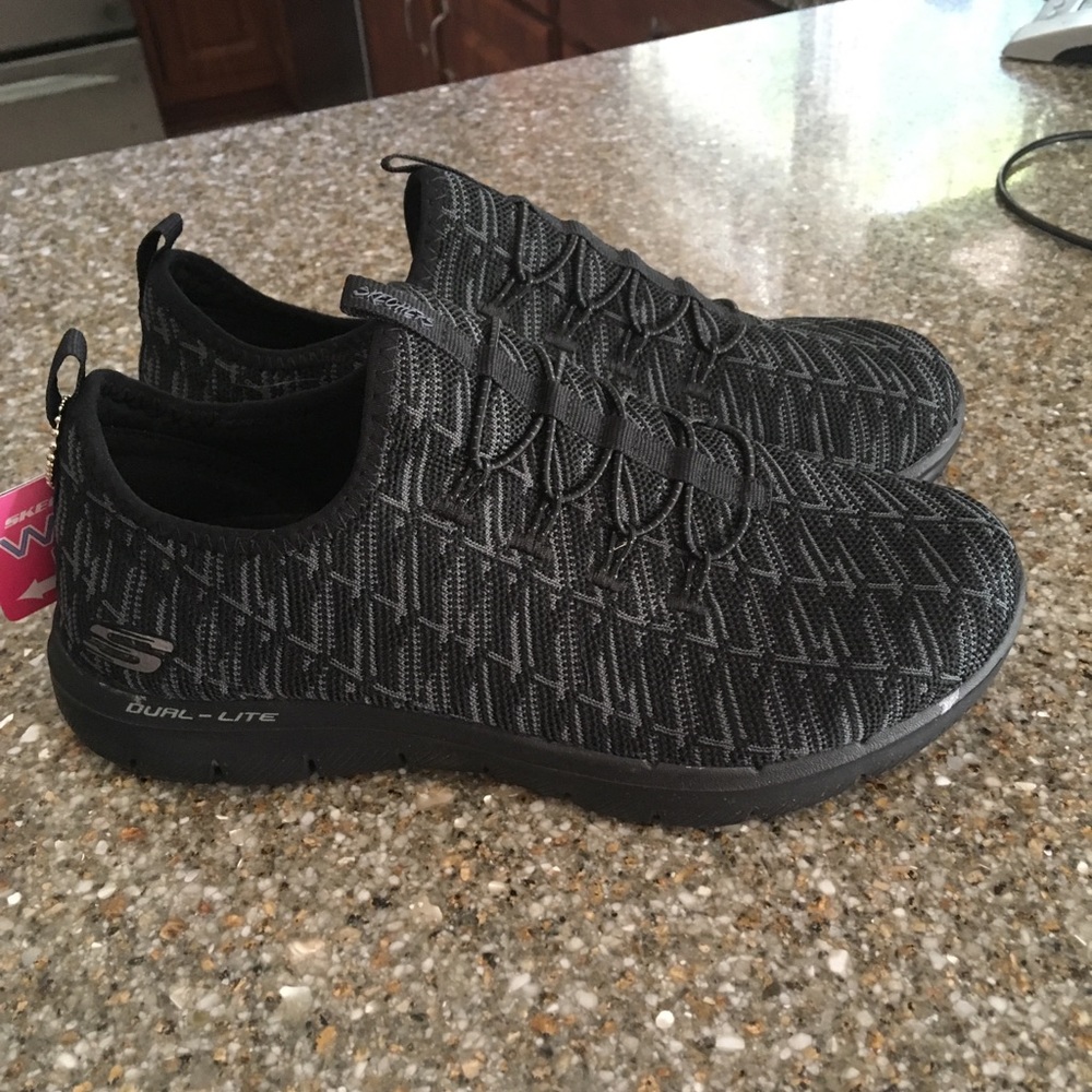 Skechers sz 8